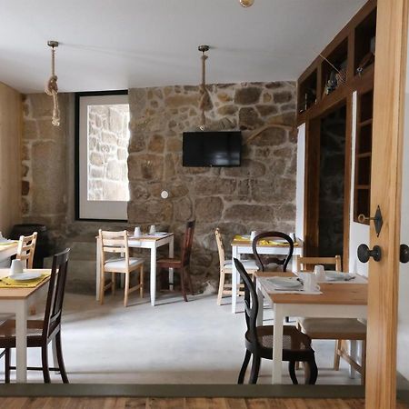 פיניאל Casa Da Praca - Guest House מראה חיצוני תמונה