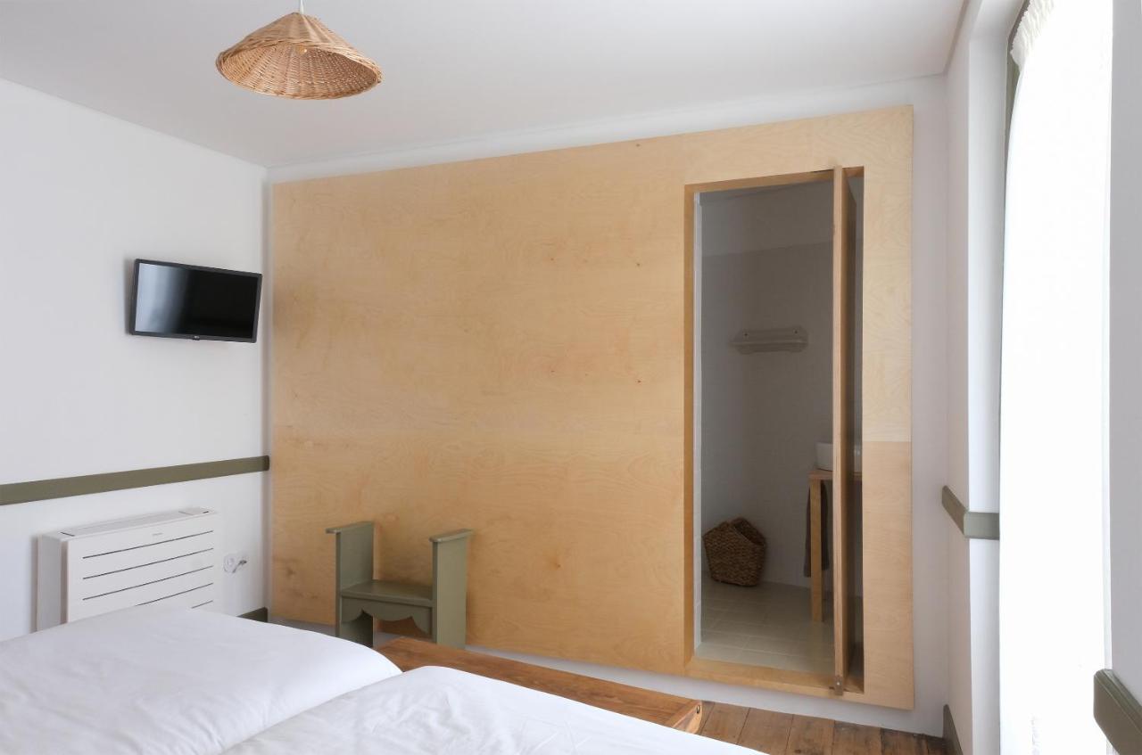 פיניאל Casa Da Praca - Guest House מראה חיצוני תמונה