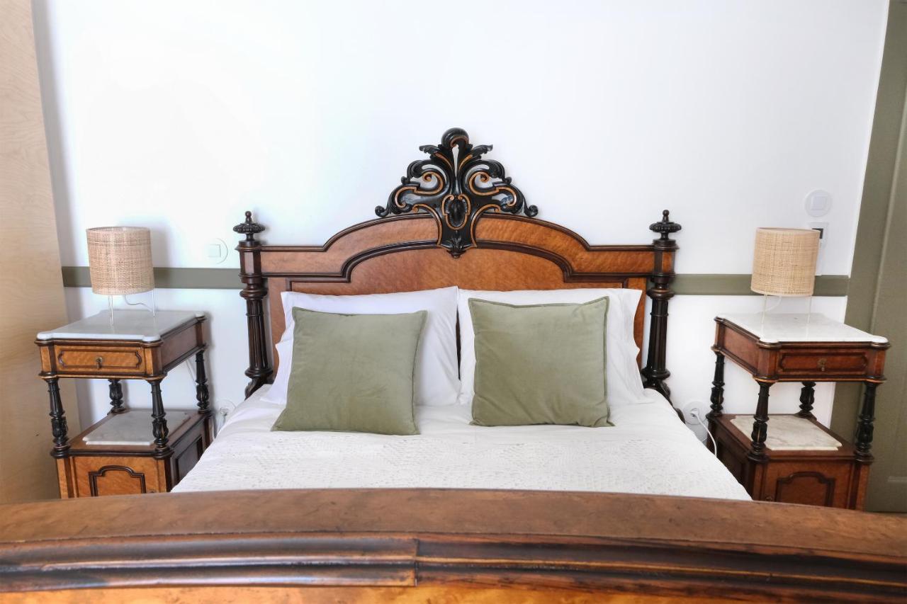 פיניאל Casa Da Praca - Guest House מראה חיצוני תמונה