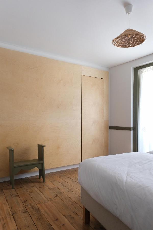 פיניאל Casa Da Praca - Guest House מראה חיצוני תמונה